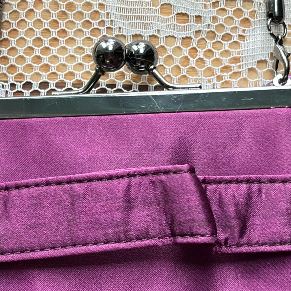 🎀Betseyville 💜 Betsey Johnson Purple Sequin Kiss-Lock Bow Clutch Purse - Picture 9 of 16